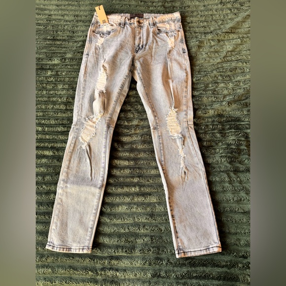 Distressed Light blue Jeans